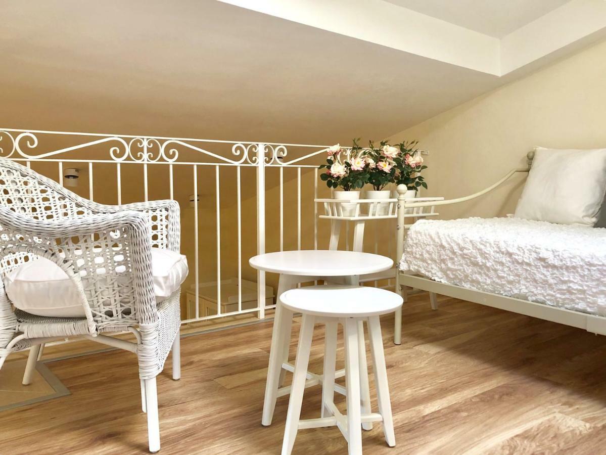 Готель Alessia House Баньореджо Екстер'єр фото